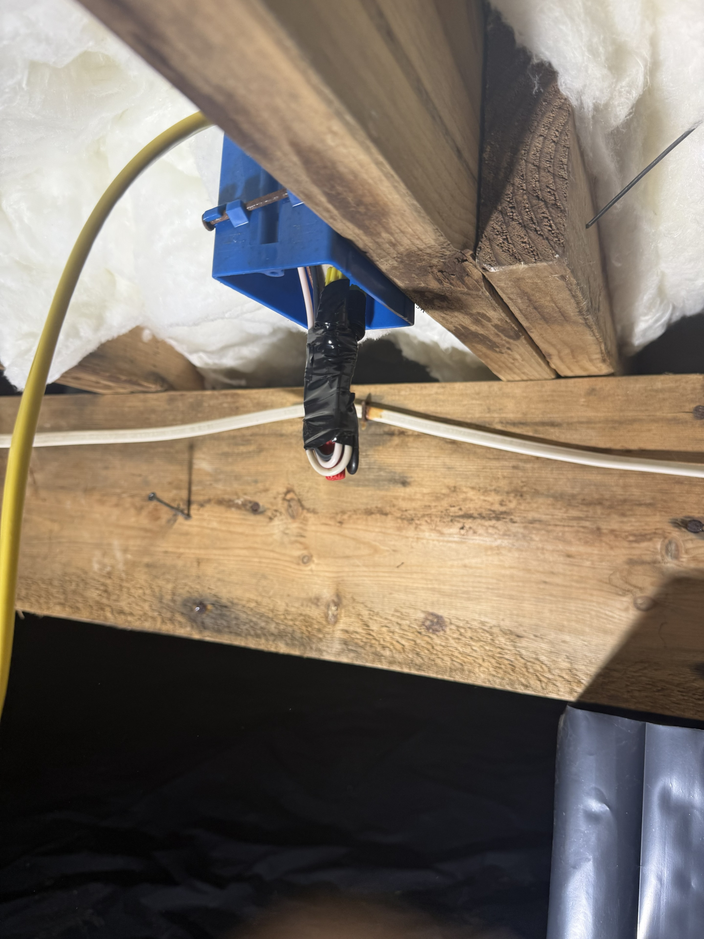 Pump wire junction box in crawl space — well system electrical work